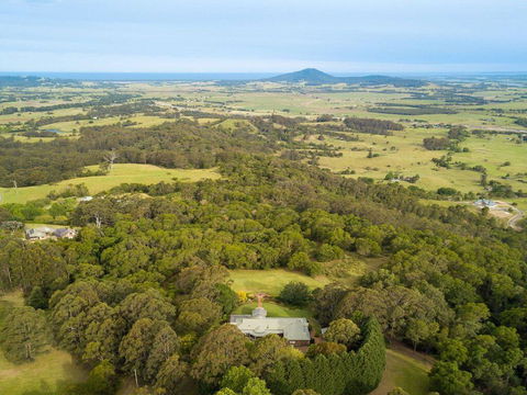 Jaspers Brush - Tranquil Gardens & Stunning Views - Tourism Hervey Bay 1
