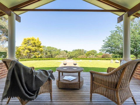 Jaspers Brush - Tranquil Gardens & Stunning Views - Tourism Hervey Bay 0