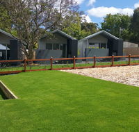 Jaspers Cabins - Tourism Hervey Bay