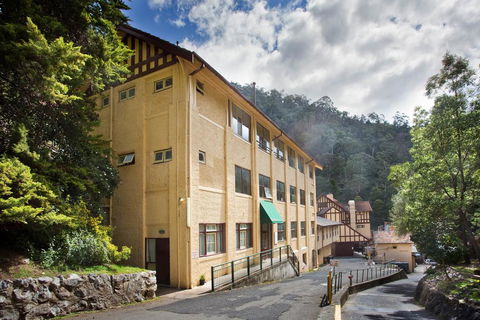 Jenolan Caves House - Hervey Bay Accommodation 2