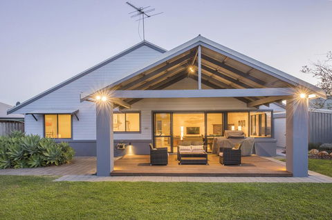 Jiia Jiia - Hervey Bay Accommodation 0