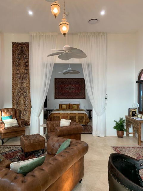 Jodha Bai Retreat - Hervey Bay Accommodation 1