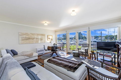 Johanssons Perch 2 - Hervey Bay Accommodation 3