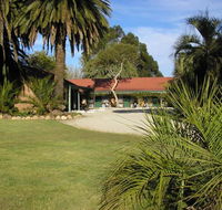 Jolly Swagman Motor Inn Holbrook - Hervey Bay Accommodation