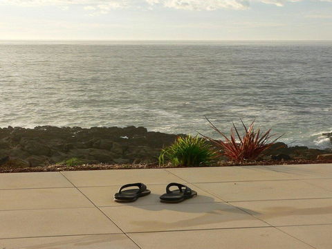 Jones's Beach House - Perfect Location With Views! - Tourism Hervey Bay 1
