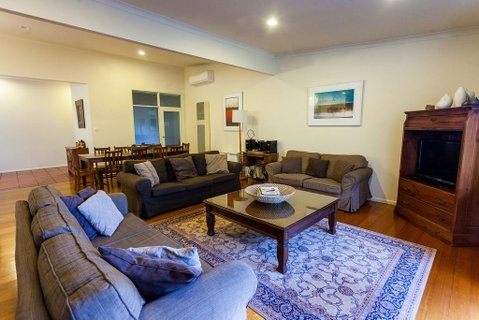 Jordan House - Hervey Bay Accommodation 0