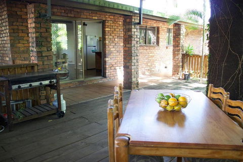 Junction Cottage - Hervey Bay Accommodation 3