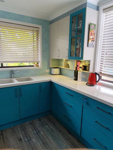 JUST-4-YOU! Amazing Sea Views, WIFI, Fullly Air-conditioned, King Bed - Hervey Bay Accommodation 2