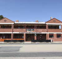 Kaneira Hotel - Hervey Bay Accommodation