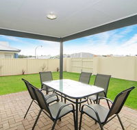 Kangaroo Retreat - Hervey Bay Accommodation