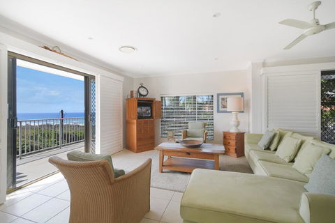 Kari 3 - 3/7 Peregian Esplanade - Hervey Bay Accommodation 1