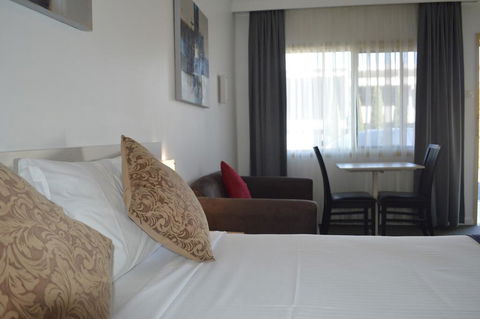 Karinga Motel, SureStay Hotel By Best Western - Hervey Bay Accommodation 0
