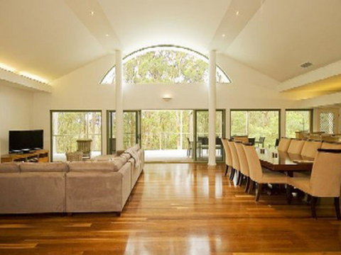 Karingal Just Minutes From Blueys Beach - Hervey Bay Accommodation 1