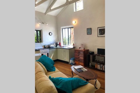 Karma Cottage - Tourism Hervey Bay 2