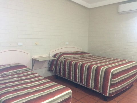 Katherine Motel - Hervey Bay Accommodation 3
