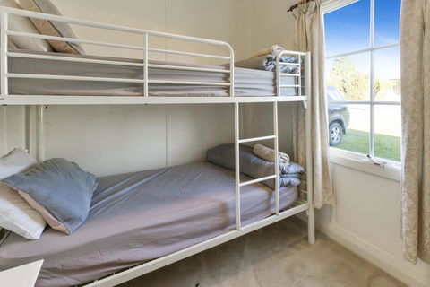 Katisha Cottage - Pet Friendly And Close To Town - Tourism Hervey Bay 1