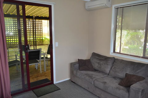 Kedron Cottages - Hervey Bay Accommodation 2