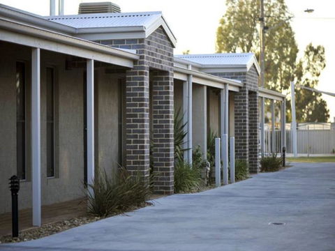 Kennedy Holiday Villas - Hervey Bay Accommodation 0