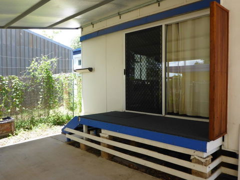 Kenny's Cabin - Hervey Bay Accommodation 1