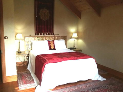 Kentisbury Country House - Hervey Bay Accommodation 2