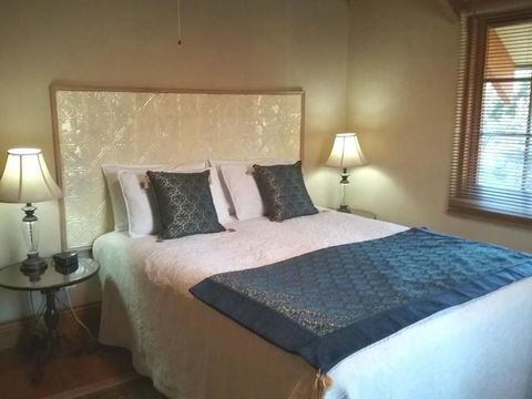 Kentisbury Country House - Hervey Bay Accommodation 0