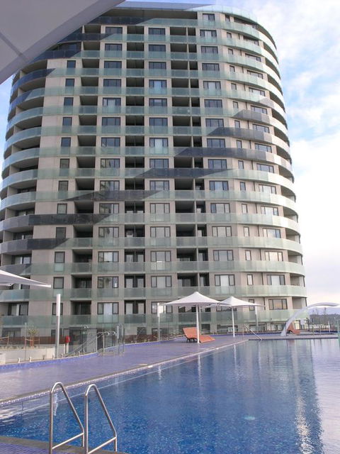 Kesh At Infinity Towers - Tourism Hervey Bay 0