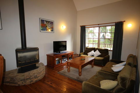 Kiah Cottage - Tourism Hervey Bay 1