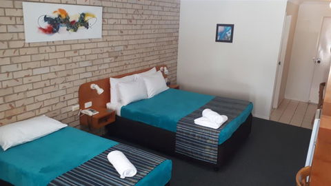 Kilcoy Gardens Motel - Tourism Hervey Bay 2