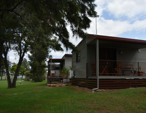 Killarney View Cabins And Caravan Park - Tourism Hervey Bay 3