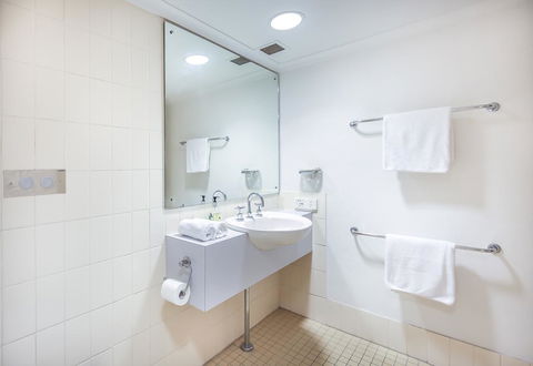 King Location - Life At Your Door - Tourism Hervey Bay 3