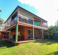 Kingfisher LakeHouse - Tourism Hervey Bay