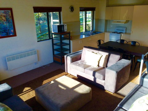 Kirwan Apartments 48 - Tourism Hervey Bay 3