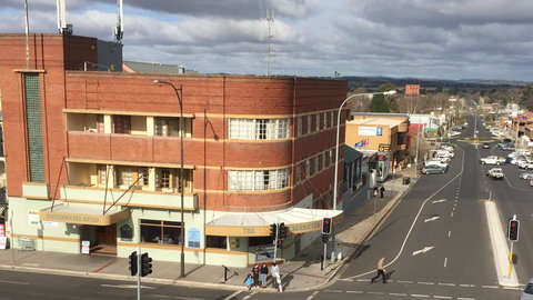 Knickerbocker Hotel - Tourism Hervey Bay 1