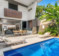 KoKo's Beach Houses 1 and 2 - Hervey Bay Accommodation