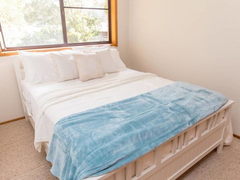 Kookas Nest - Waterfront Home, Tranquil Setting - Hervey Bay Accommodation 2