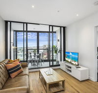 KOZYGURU FORTITUDE VALLEY 2 BED DESIGNER APT  FREE PARKING QFV179-803 - Hervey Bay Accommodation