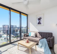 KOZYGURU FORTITUDE VALLEY AMAZING VIEW 2BED APT  FREE PARKING QFV010 - Hervey Bay Accommodation