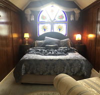 Krinklewood Cottage  Train Carriages - Hervey Bay Accommodation