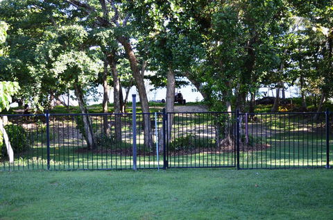 Kurrimine Beach Huts - Hervey Bay Accommodation 0