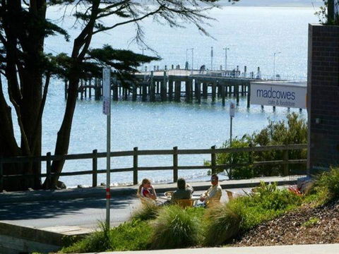 La Mer Sea View Apartment - Hervey Bay Accommodation 0