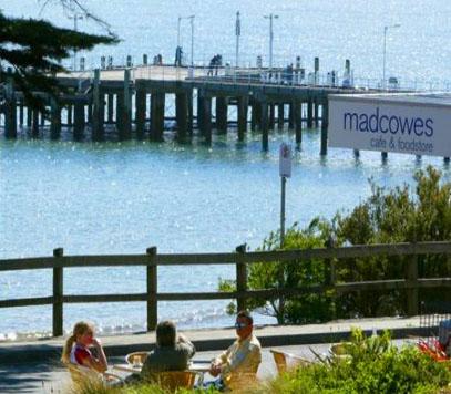 La Mer Sea View Apartment - Hervey Bay Accommodation 2