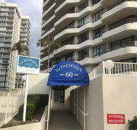 La Pacifique Apartments