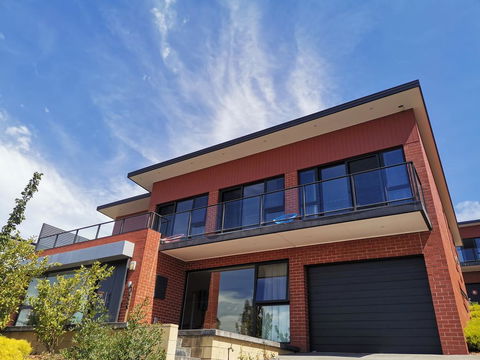 La Vie Luxury Bay View - Hervey Bay Accommodation 2