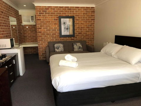 Lake Macquarie Motor Inn - Tourism Hervey Bay 1