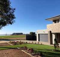 Lake Resort on Black Bull - Hervey Bay Accommodation