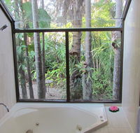 Lake Russell Luxury Retreat - Tourism Hervey Bay
