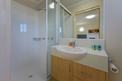 Lake Tyrrell Accommodation LTA - Tourism Hervey Bay 2