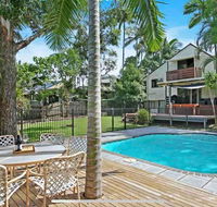 Lakeside Beach House - Hostie Properties - Hervey Bay Accommodation