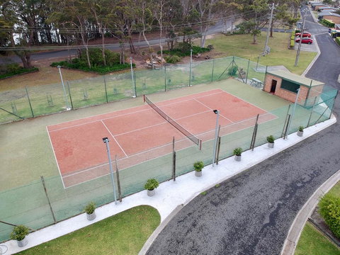 Lakeside Cabins & Holiday Village - Hervey Bay Accommodation 2