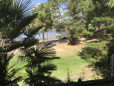 Lakeside Chalet & Studio - Tourism Hervey Bay 1